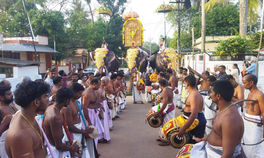Kazchaseeveli with Panchavadyam and elephants at Elapully Radholsavam 