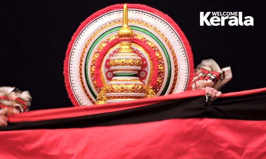 Kathakali at Paliyekkara, Thrissur Dt., Kerala
