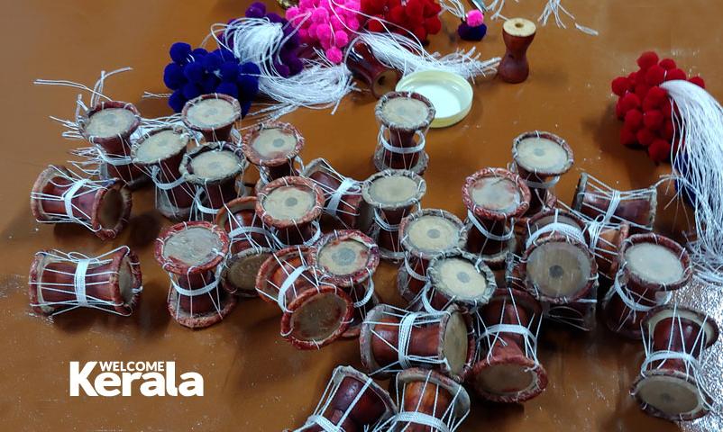 Components for making miniature Edaykka 