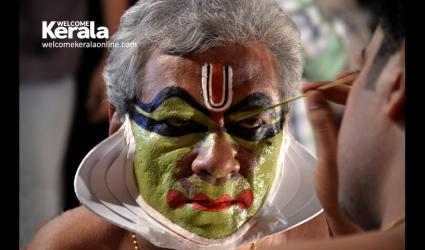Padmashri Kalamandalam Sivan Namboodiri during a make-up : Photo: Welcome Kerala Magazine