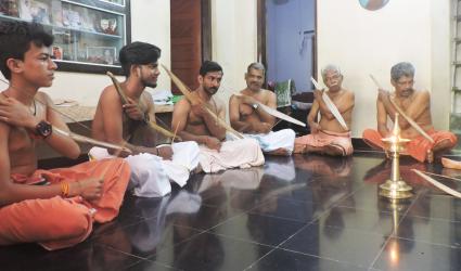 Seasonal crafts Onavillu and Poovatti | Onavillu